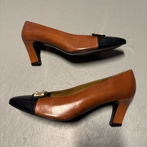 Stuart Weitzman brown and black leather small heels size 7.5